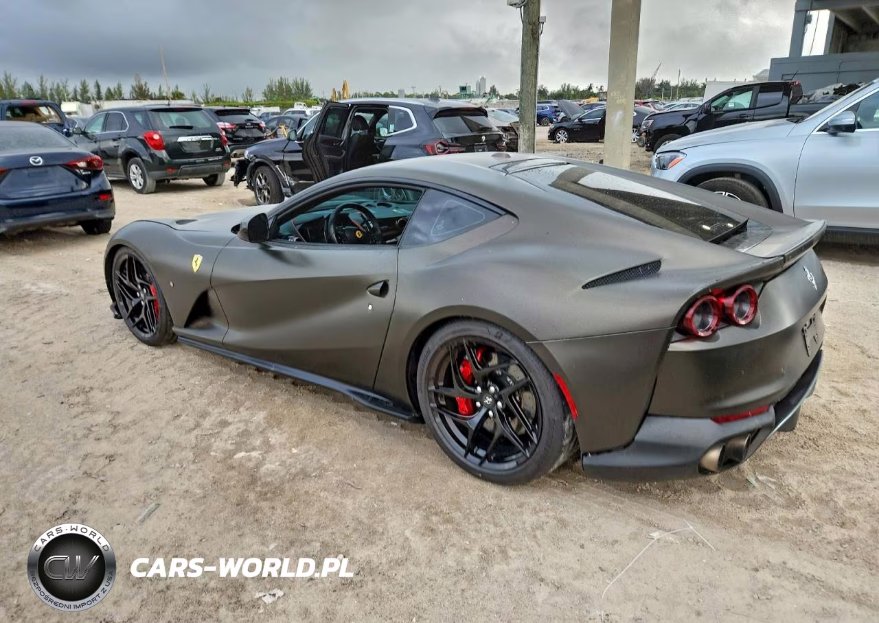 2018 Ferrari 812 Superfast VIN:ZFF83CLA6J0235697 - 2