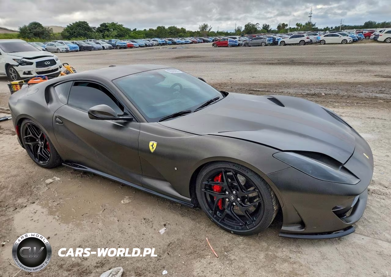 2018 Ferrari 812 Superfast VIN:ZFF83CLA6J0235697 - 4