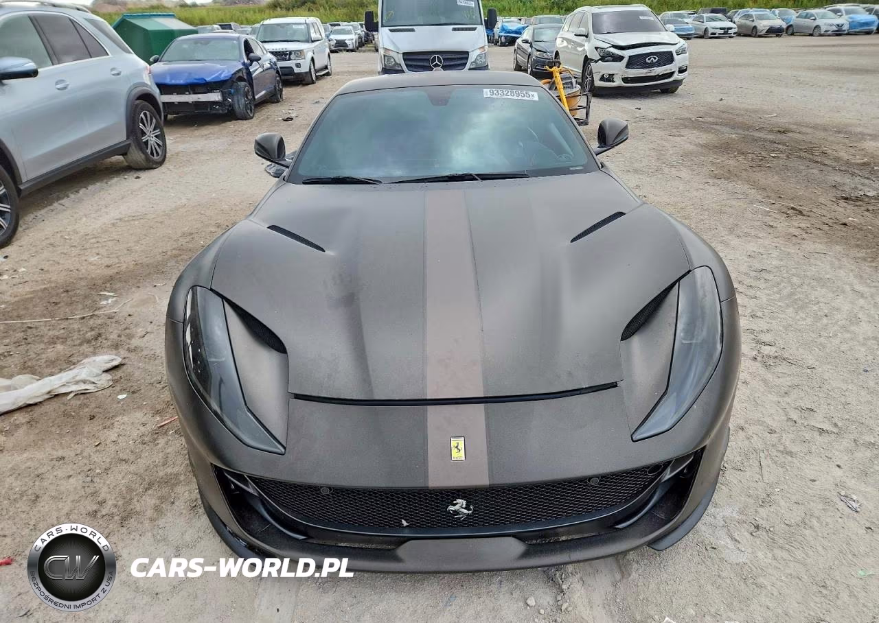 2018 Ferrari 812 Superfast VIN:ZFF83CLA6J0235697 - 5