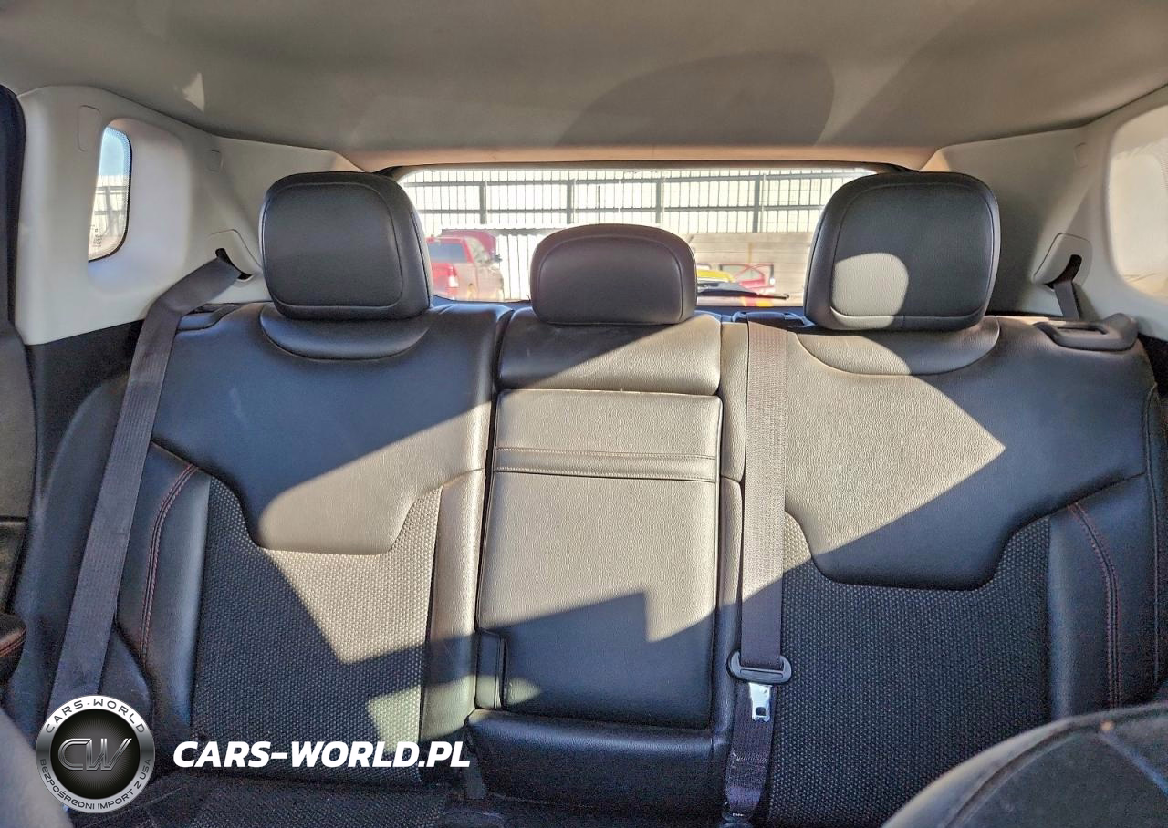 2019 Jeep Compass Trailhawk VIN:3C4NJDDBXKT721504 - 10