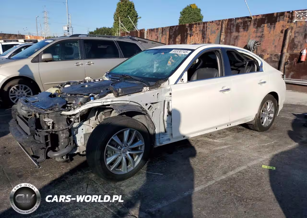 2016 Infiniti Q50 Base