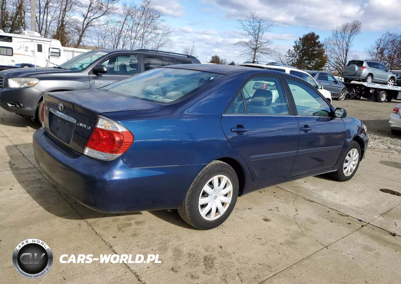 2005 Toyota Camry Le VIN:4T1BE30K45U089578 - 3
