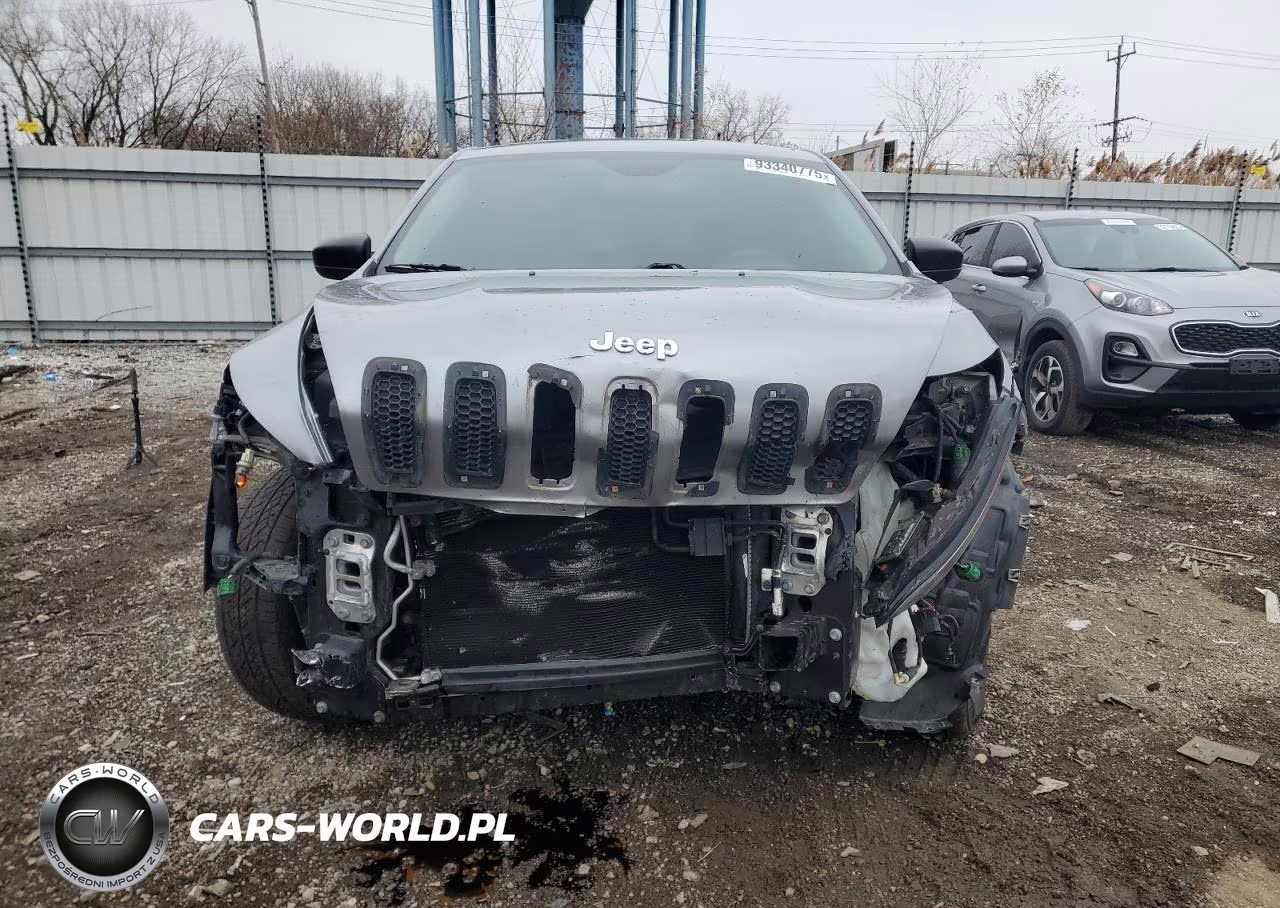 2015 Jeep Cherokee VIN:1C4PJMAB7FW619364 - 5