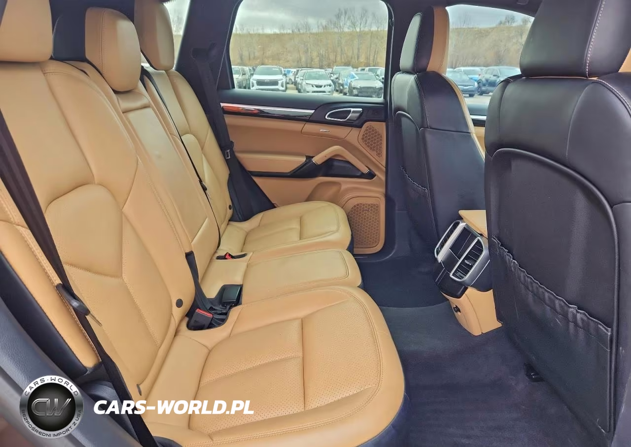 2016 Porsche Cayenne VIN:WP1AA2A28GKA36416 - 11