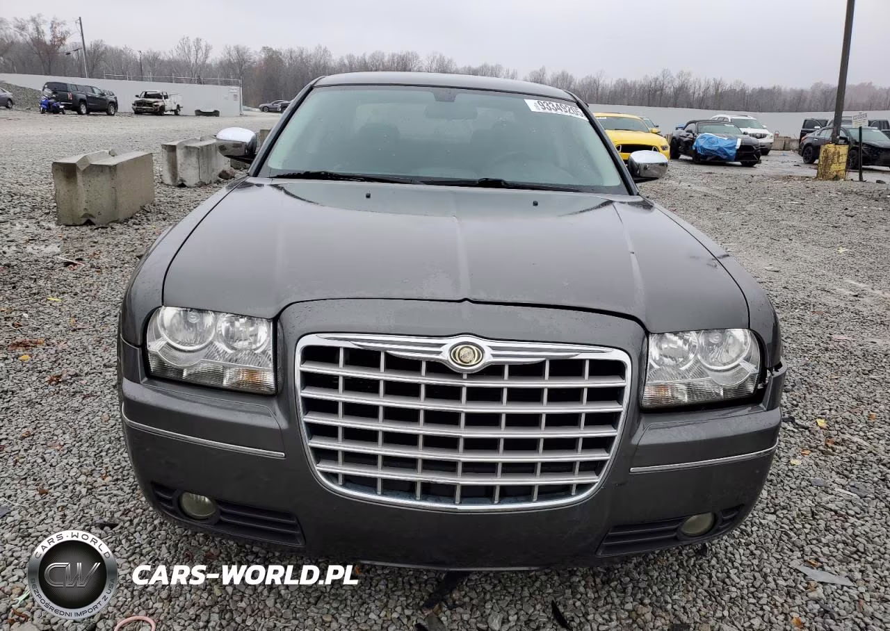 2010 Chrysler 300 Touring VIN:2C3CA5CVXAH155090 - 5