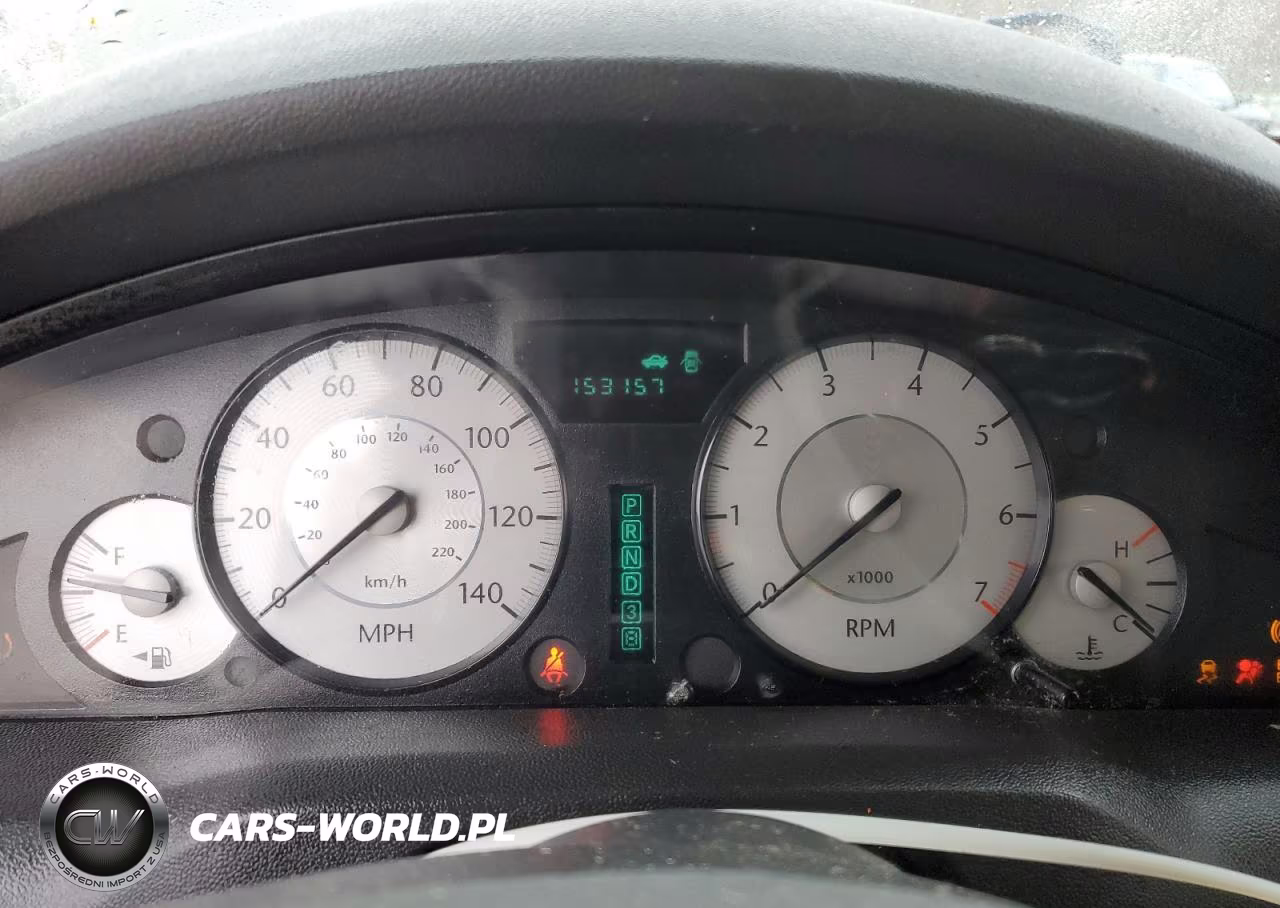 2010 Chrysler 300 Touring VIN:2C3CA5CVXAH155090 - 9