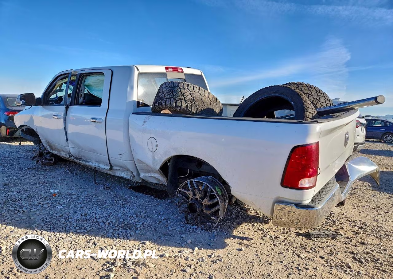 DODGE RAM 2500 L VIN:3C6UD5NL8CG177327 - 2