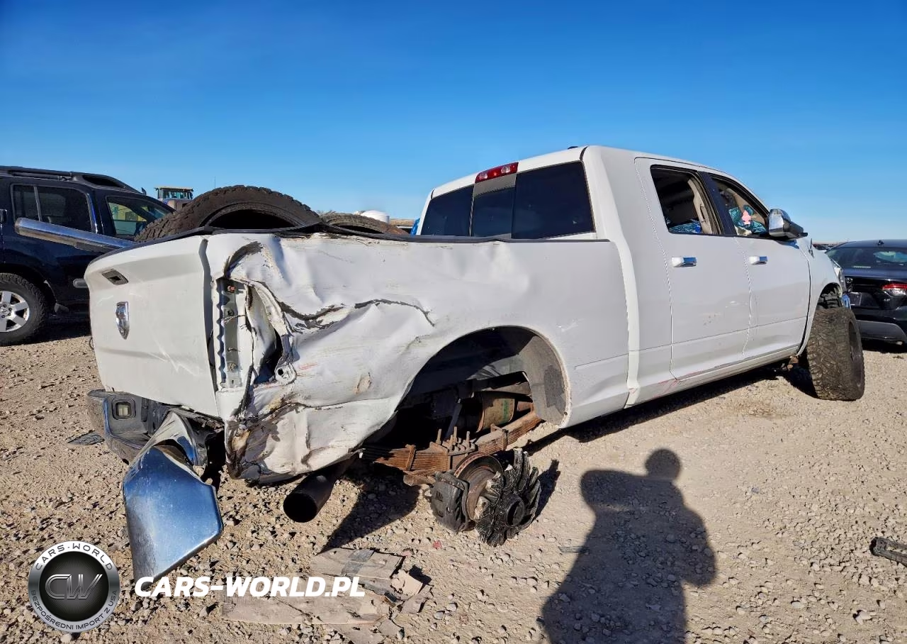 DODGE RAM 2500 L VIN:3C6UD5NL8CG177327 - 3