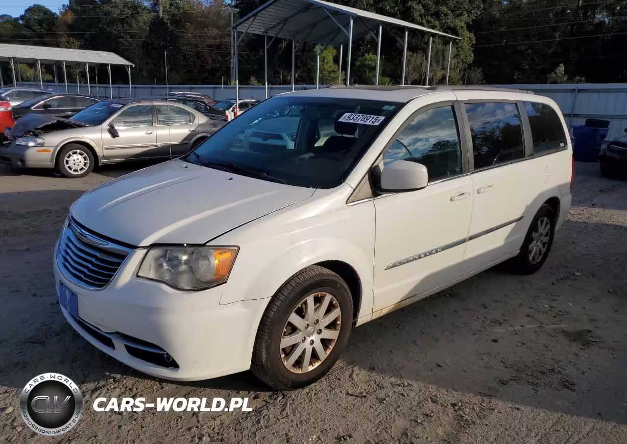 2013 Chrysler Town & Country Touring