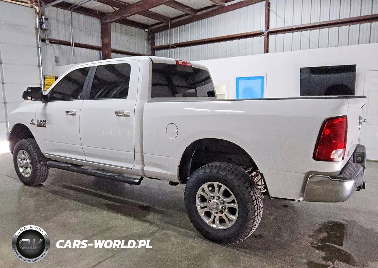 2017 Ram 2500 Slt VIN:3C6UR5DL2HG680359 - 2