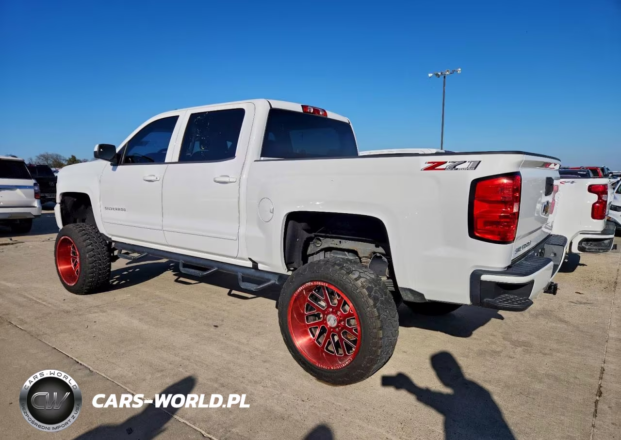 2018 Chevrolet Silverado K1500 Lt VIN:3GCUKREC1JG316944 - 2