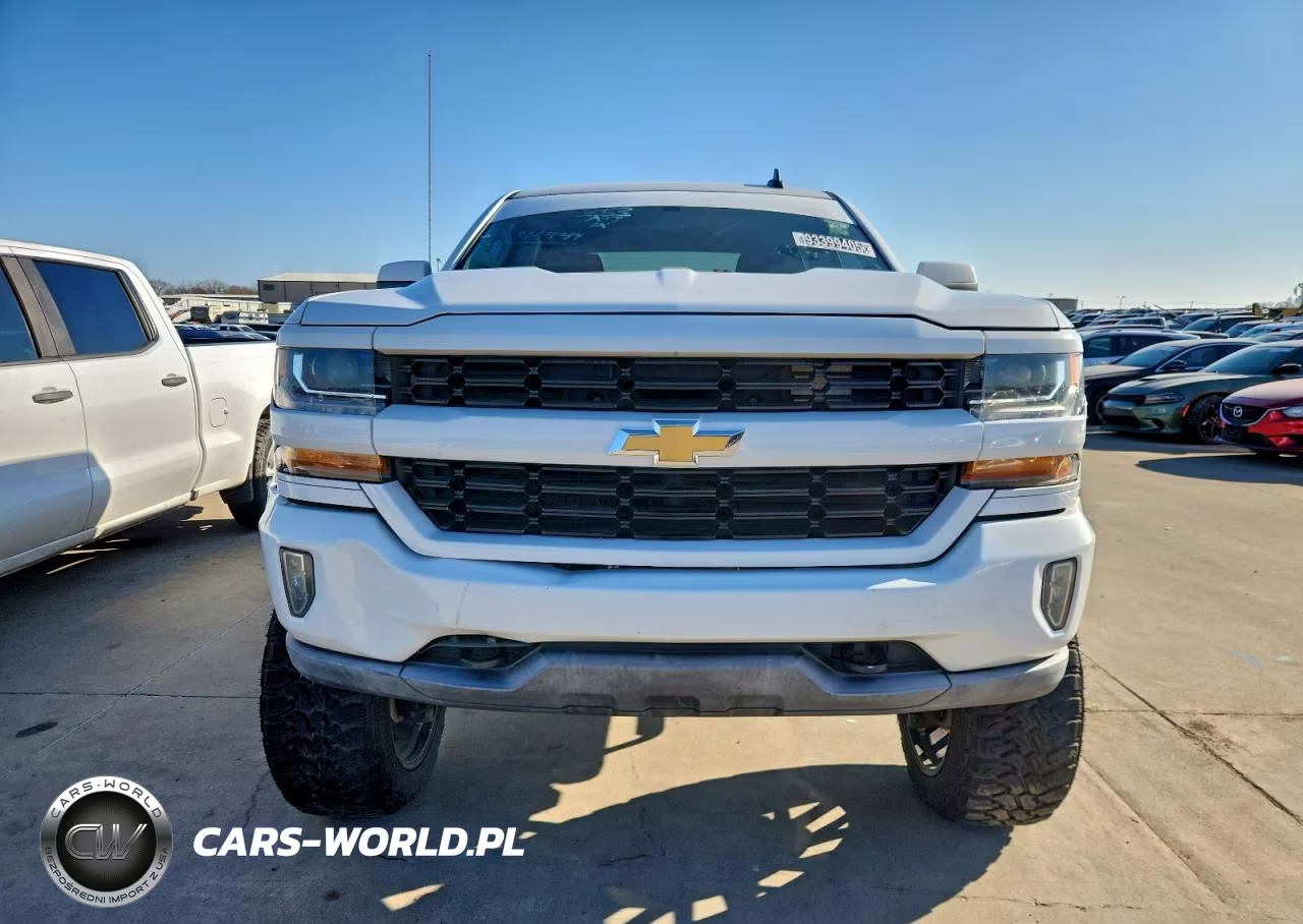 2018 Chevrolet Silverado K1500 Lt VIN:3GCUKREC1JG316944 - 5
