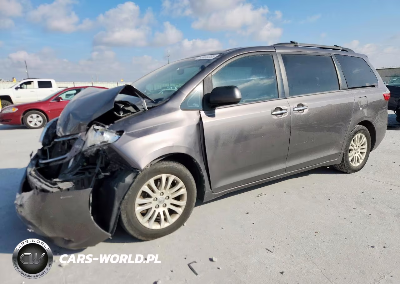 2016 Toyota Sienna Xle – zdjęcie 1 z 13