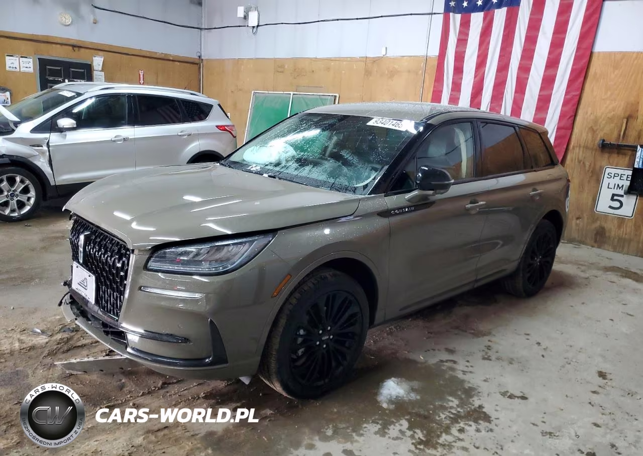 2025 Lincoln Corsair Premiere – zdjęcie 1 z 13