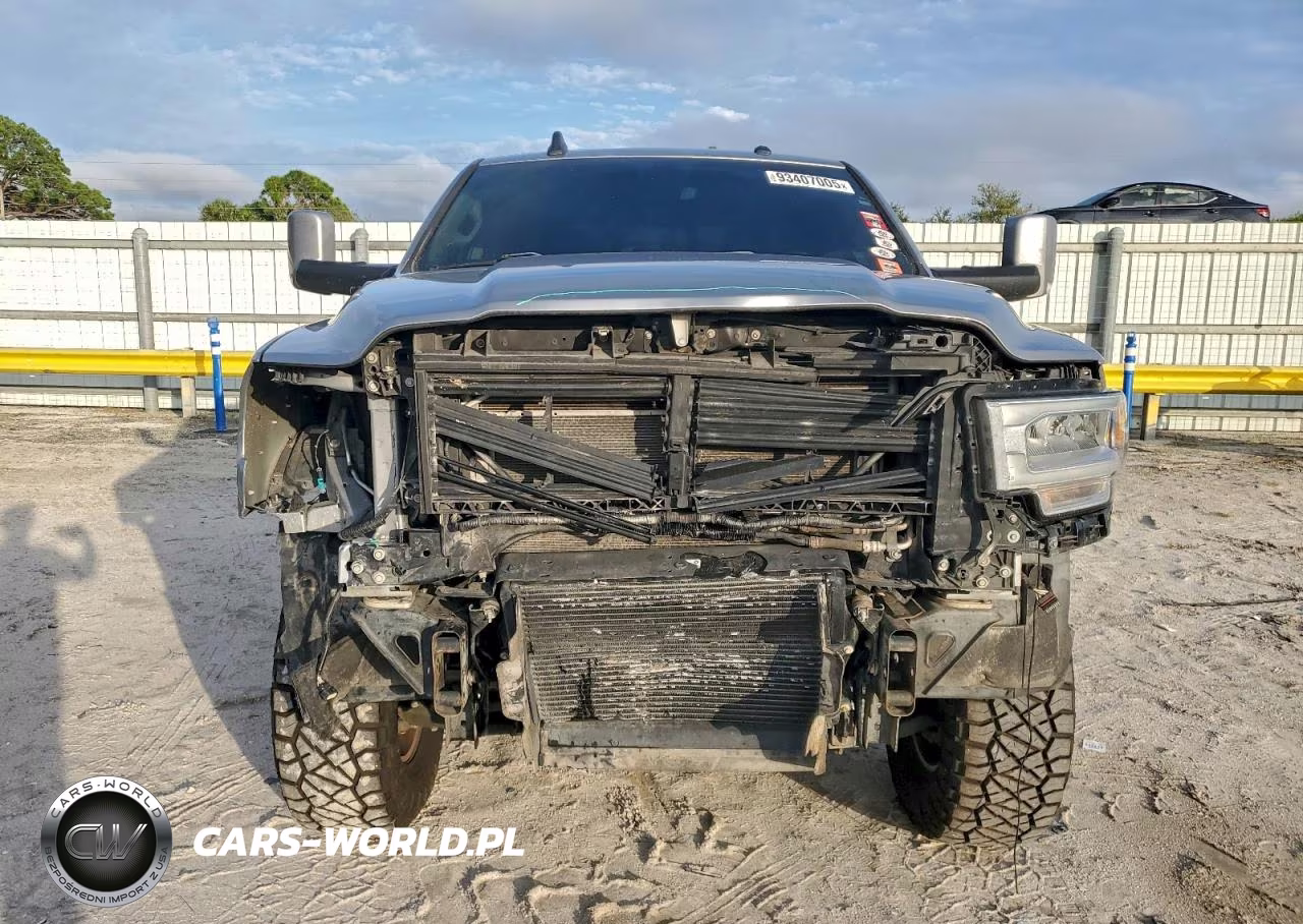 2021 Ram 2500 Laramie VIN:3C6UR5FL1MG544280 - 5