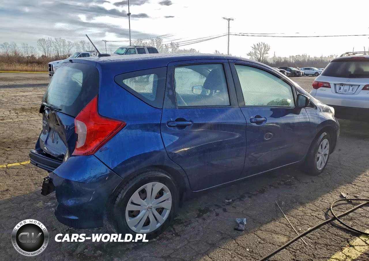 2018 Nissan Versa Note S VIN:3N1CE2CP6JL356852 - 3