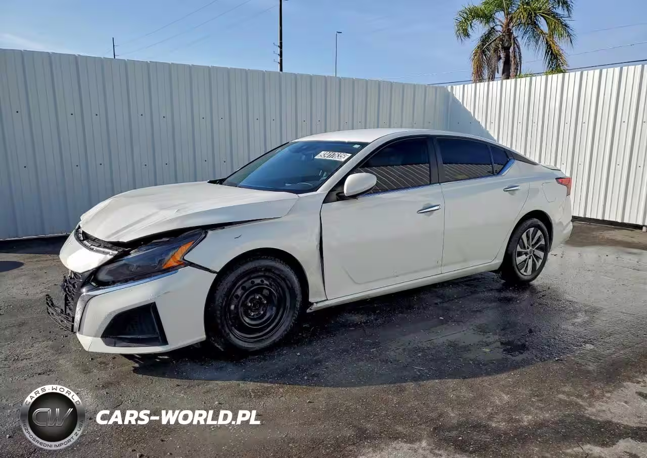 2023 Nissan Altima S