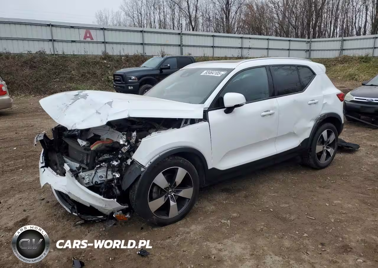 2019 Volvo Xc40 T5 Momentum