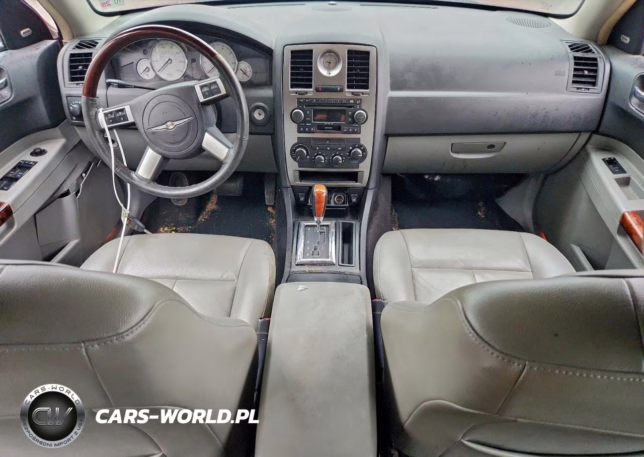2007 Chrysler 300 Touring VIN:2C3KA53G47H762463 - 8