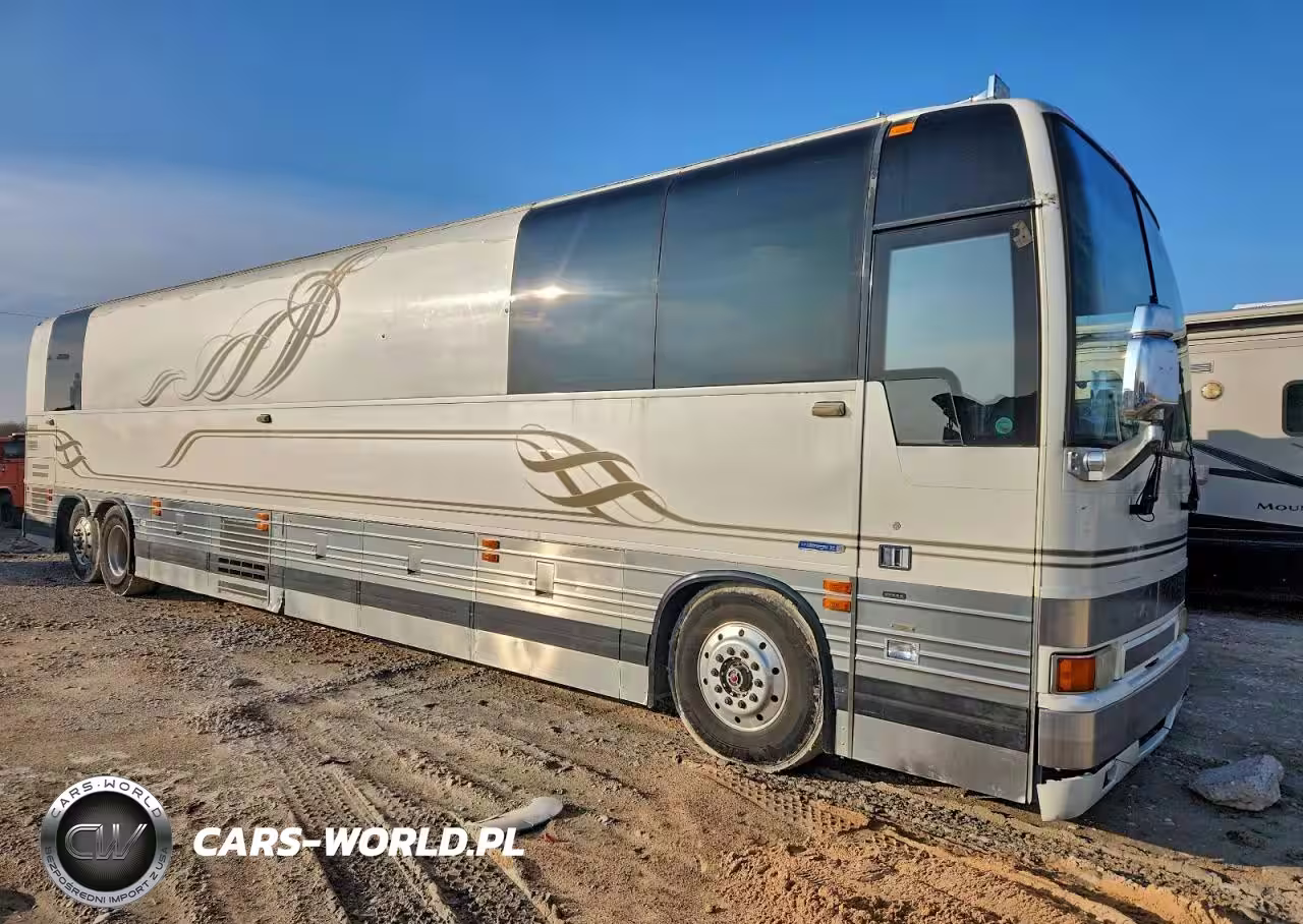 2002 Prevost Bus
