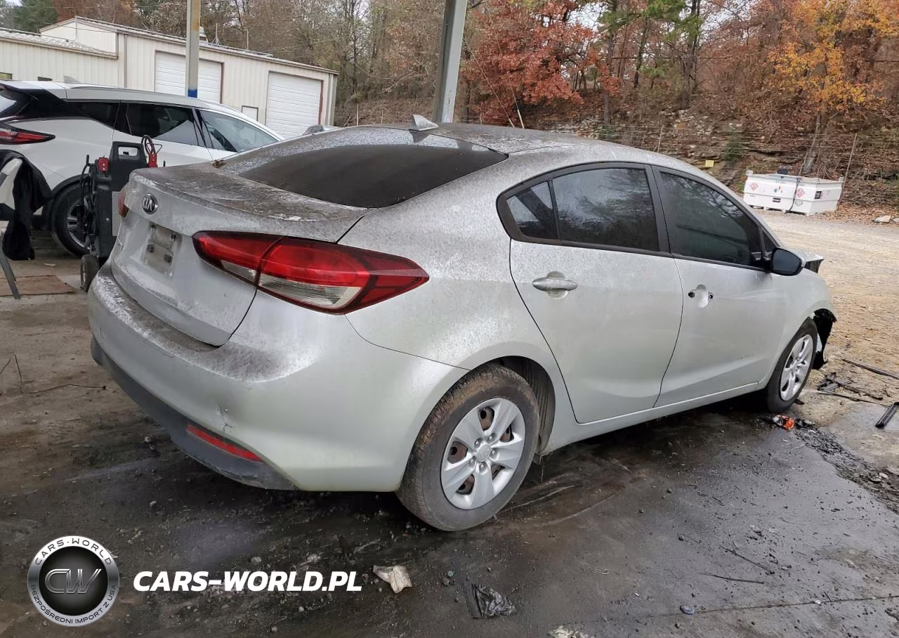 2018 Kia Forte Lx VIN:3KPFK4A78JE180487 - 3