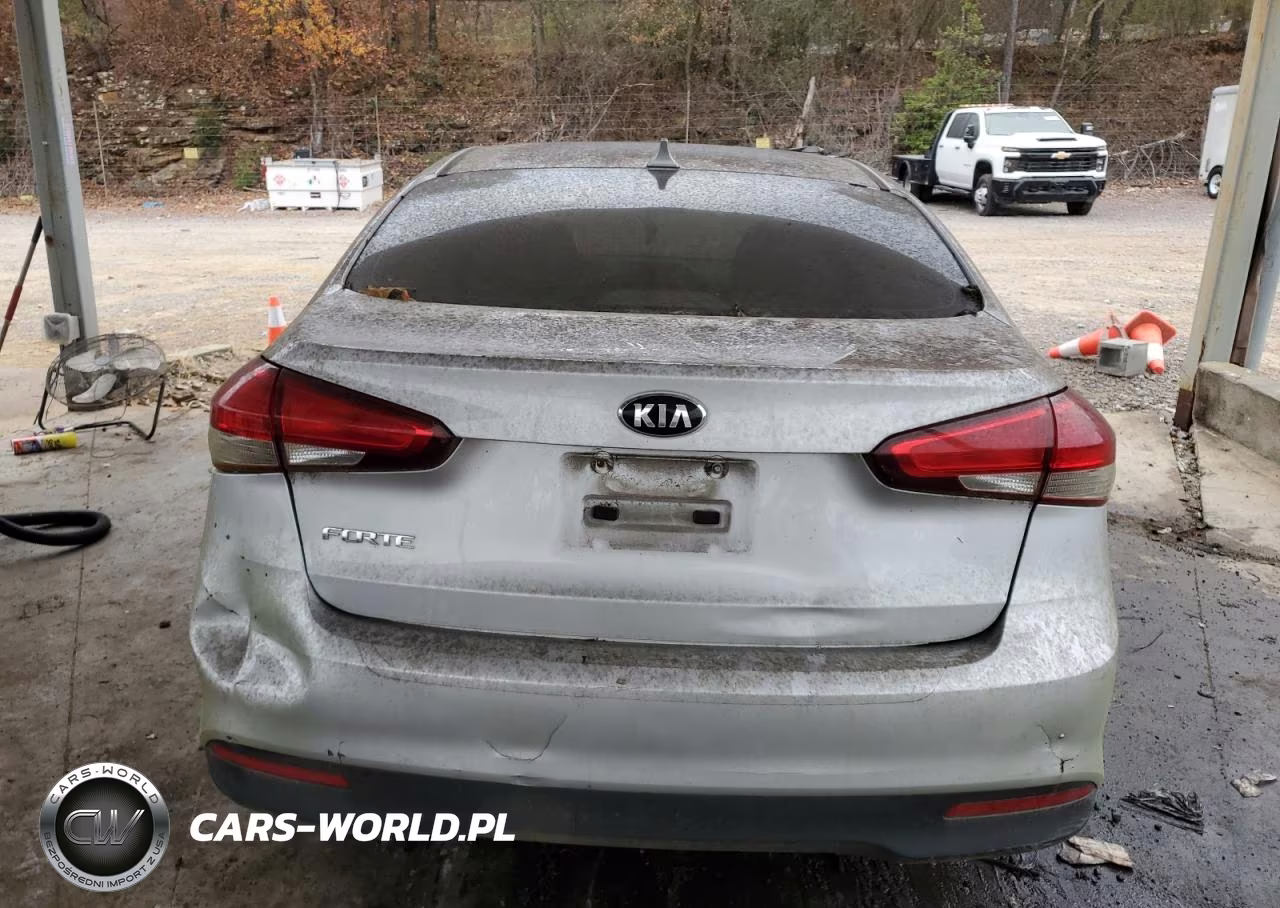 2018 Kia Forte Lx VIN:3KPFK4A78JE180487 - 6