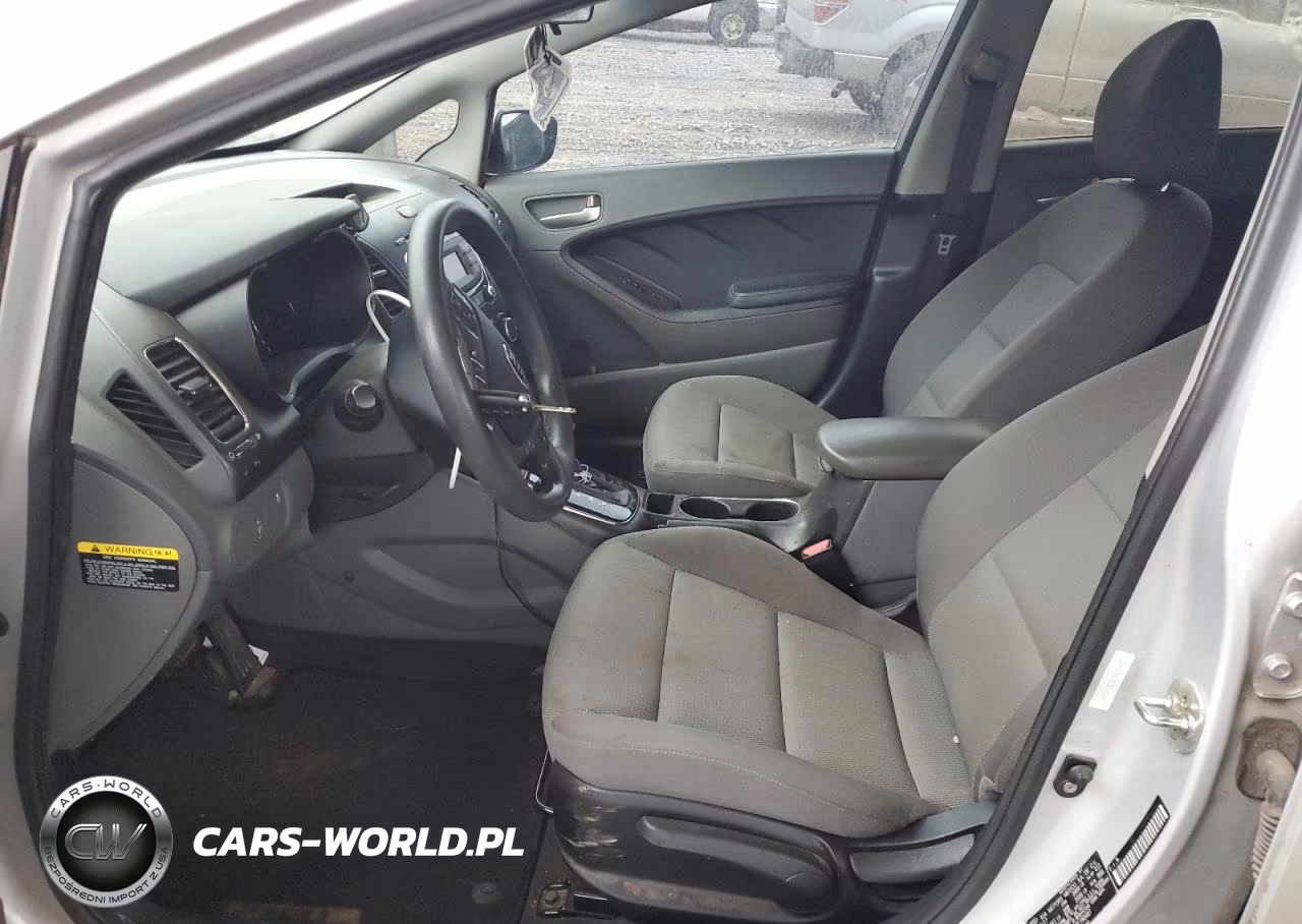 2018 Kia Forte Lx VIN:3KPFK4A78JE180487 - 7