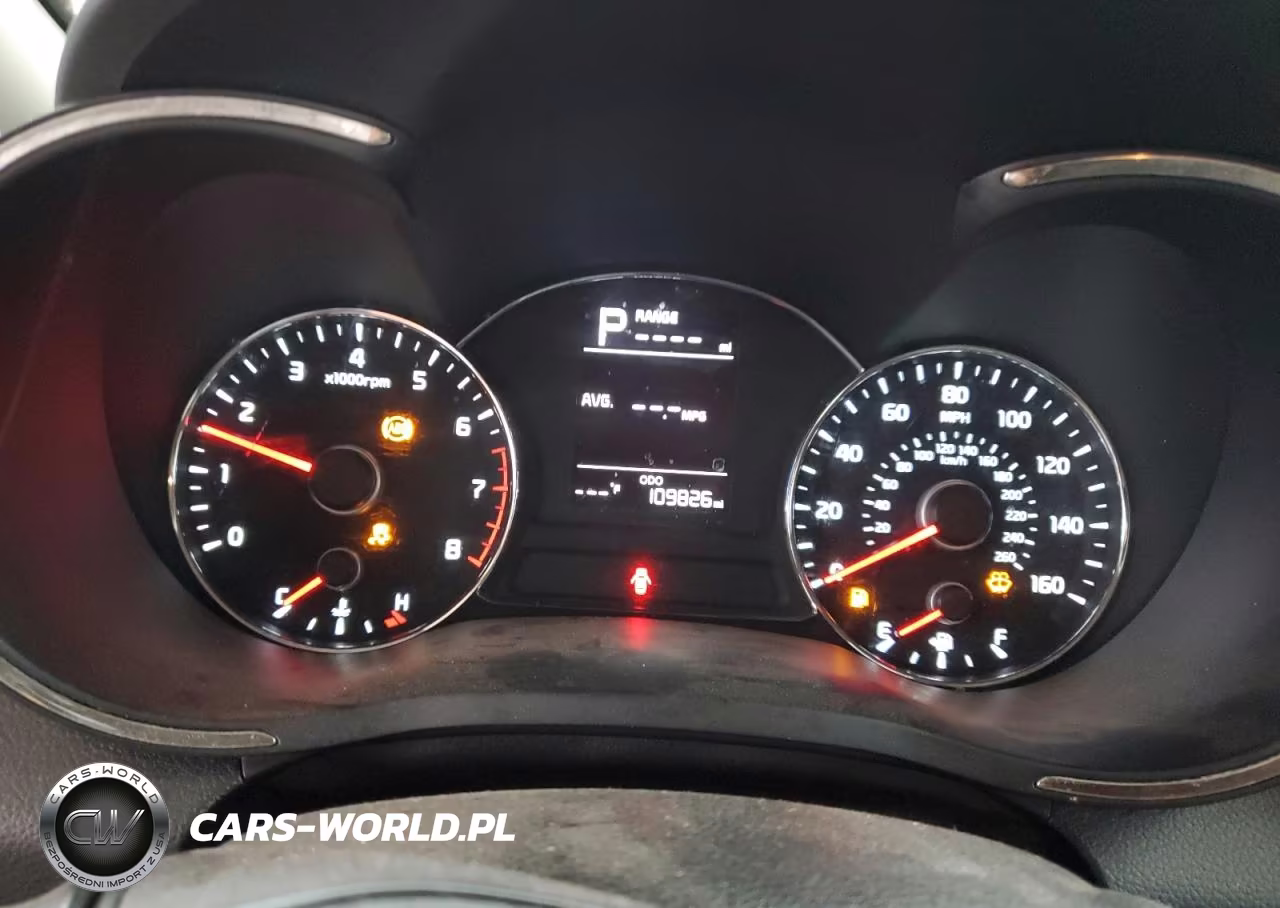2018 Kia Forte Lx VIN:3KPFK4A78JE180487 - 9