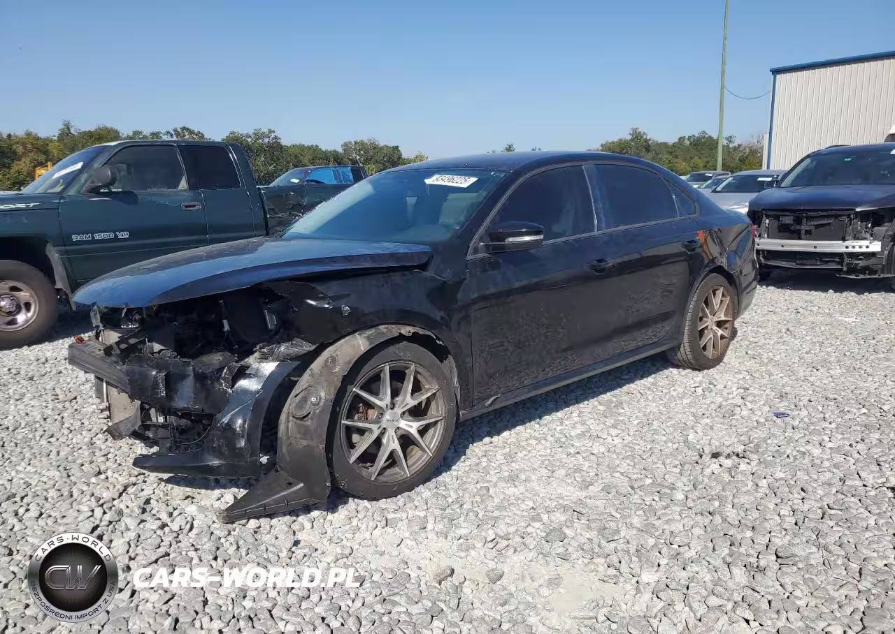 2013 Volkswagen Passat S