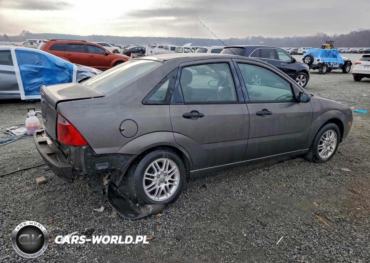 2007 Ford Focus Zx4 VIN:1FAFP34N87W366363 - 3