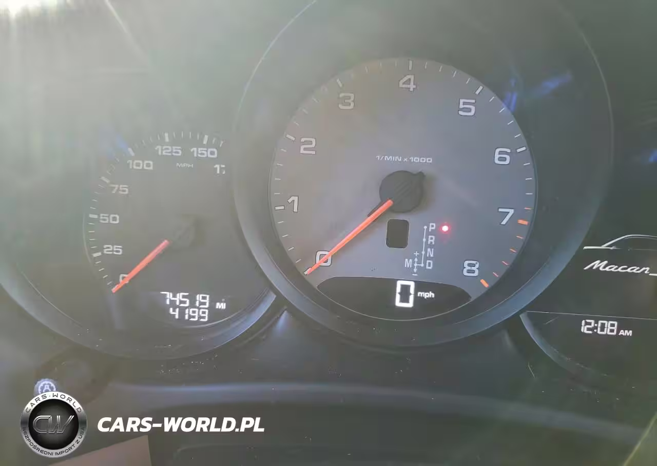 2020 Porsche Macan S VIN:WP1AB2A55LLB36825 - 9