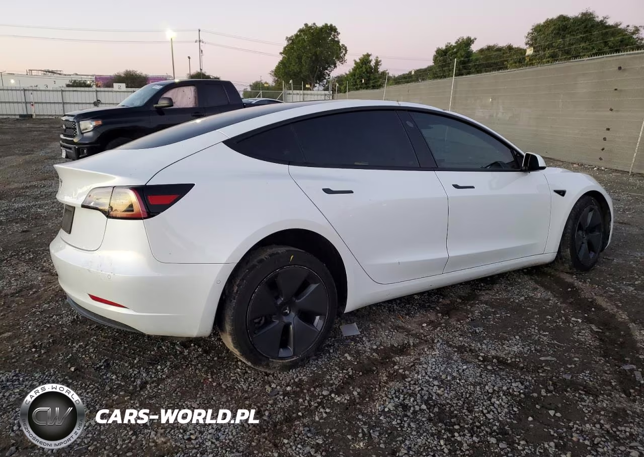 2022 Tesla Model 3 VIN:5YJ3E1EAXNF373707 - 3