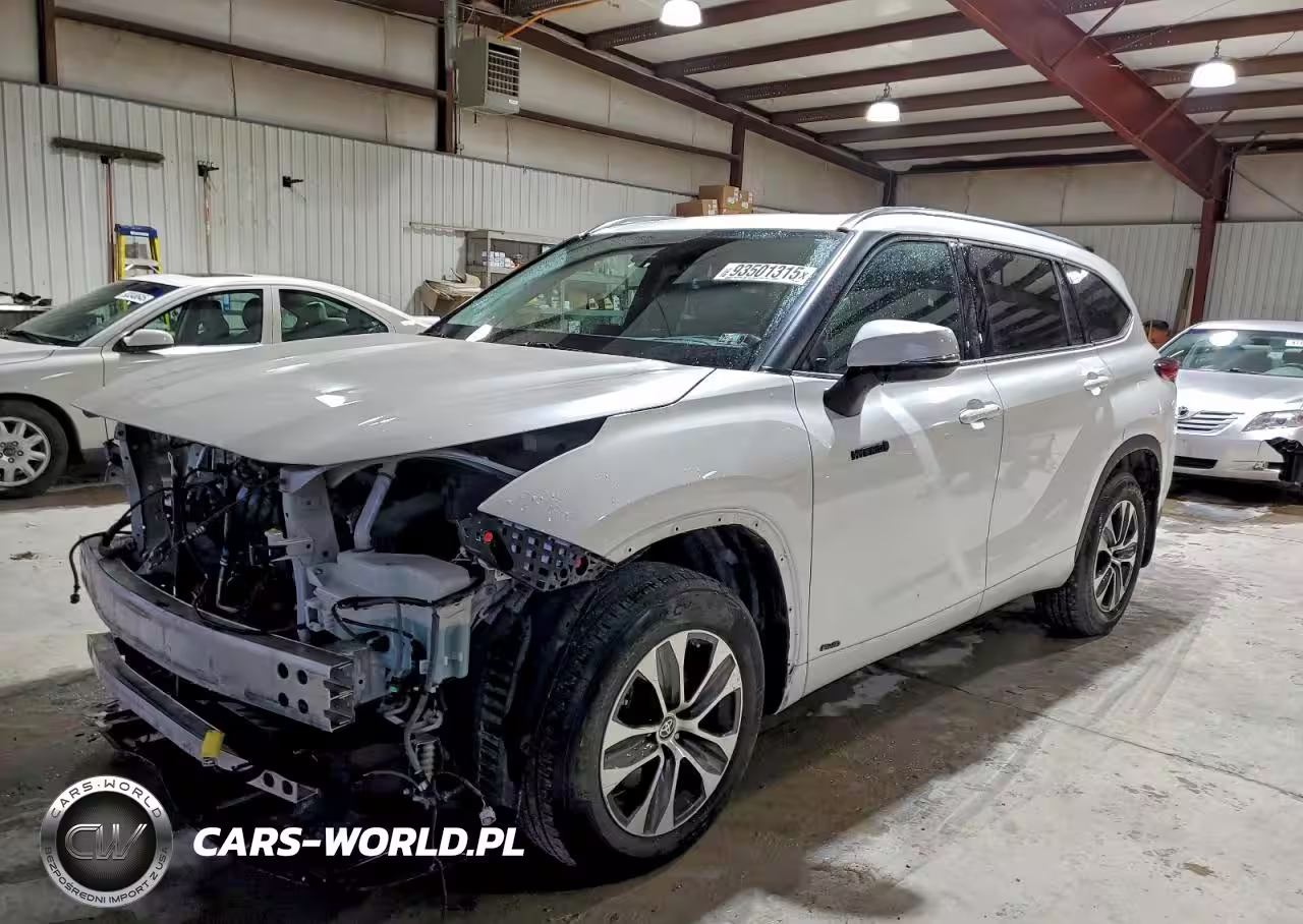 2021 Toyota Highlander Hybrid Xle