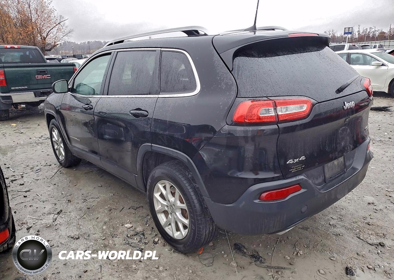 2017 Jeep Cherokee Latitude VIN:1C4PJMCS8HW616408 - 2