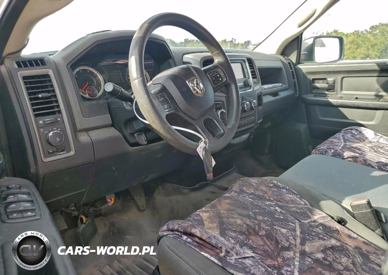 2019 Ram 1500 Classic Tradesman VIN:1C6RR7FG5KS568866 - 8