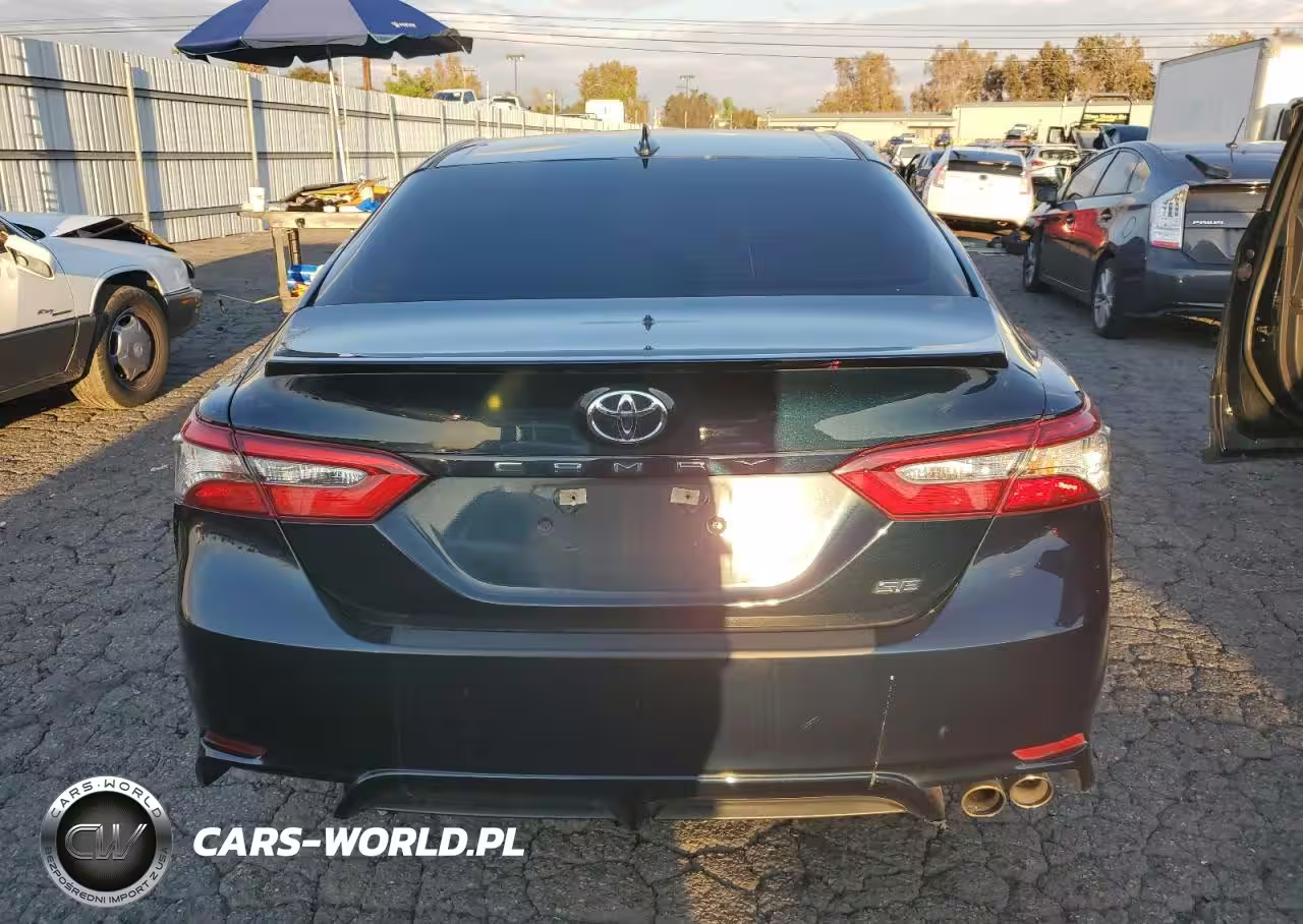 2019 Toyota Camry L VIN:4T1B11HK4KU738649 - 6