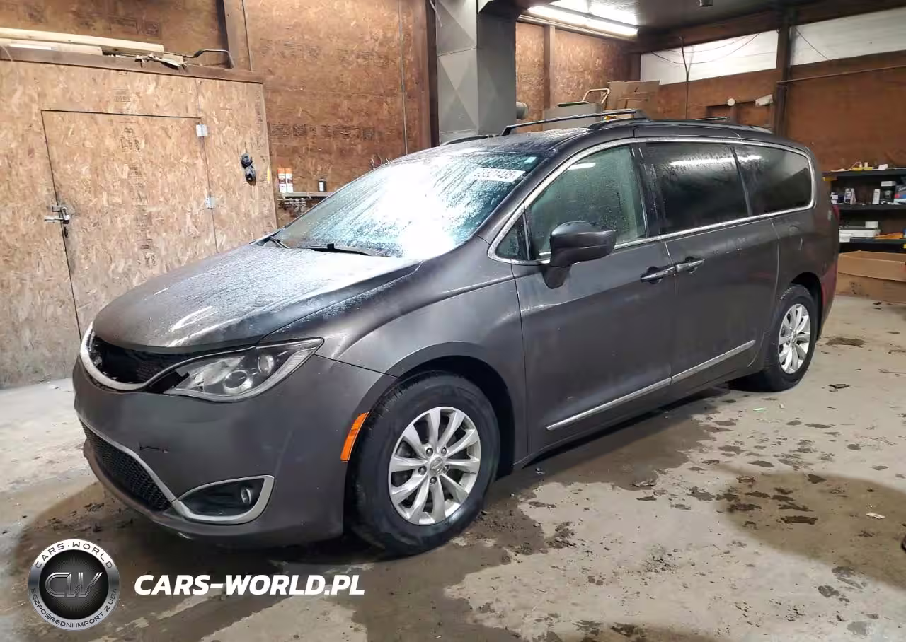 2017 Chrysler Pacifica Touring L