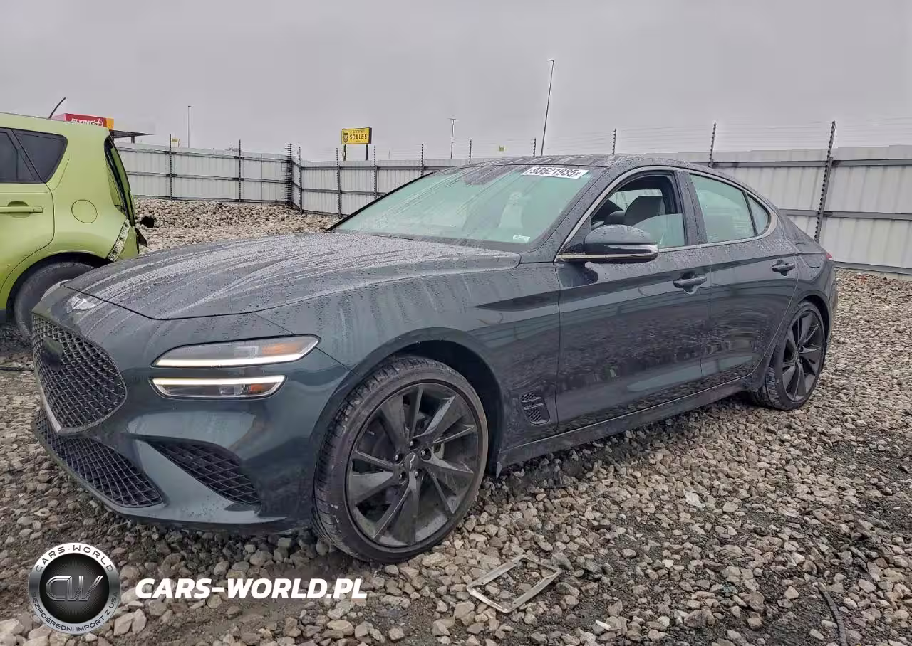 2023 Genesis G70 Base