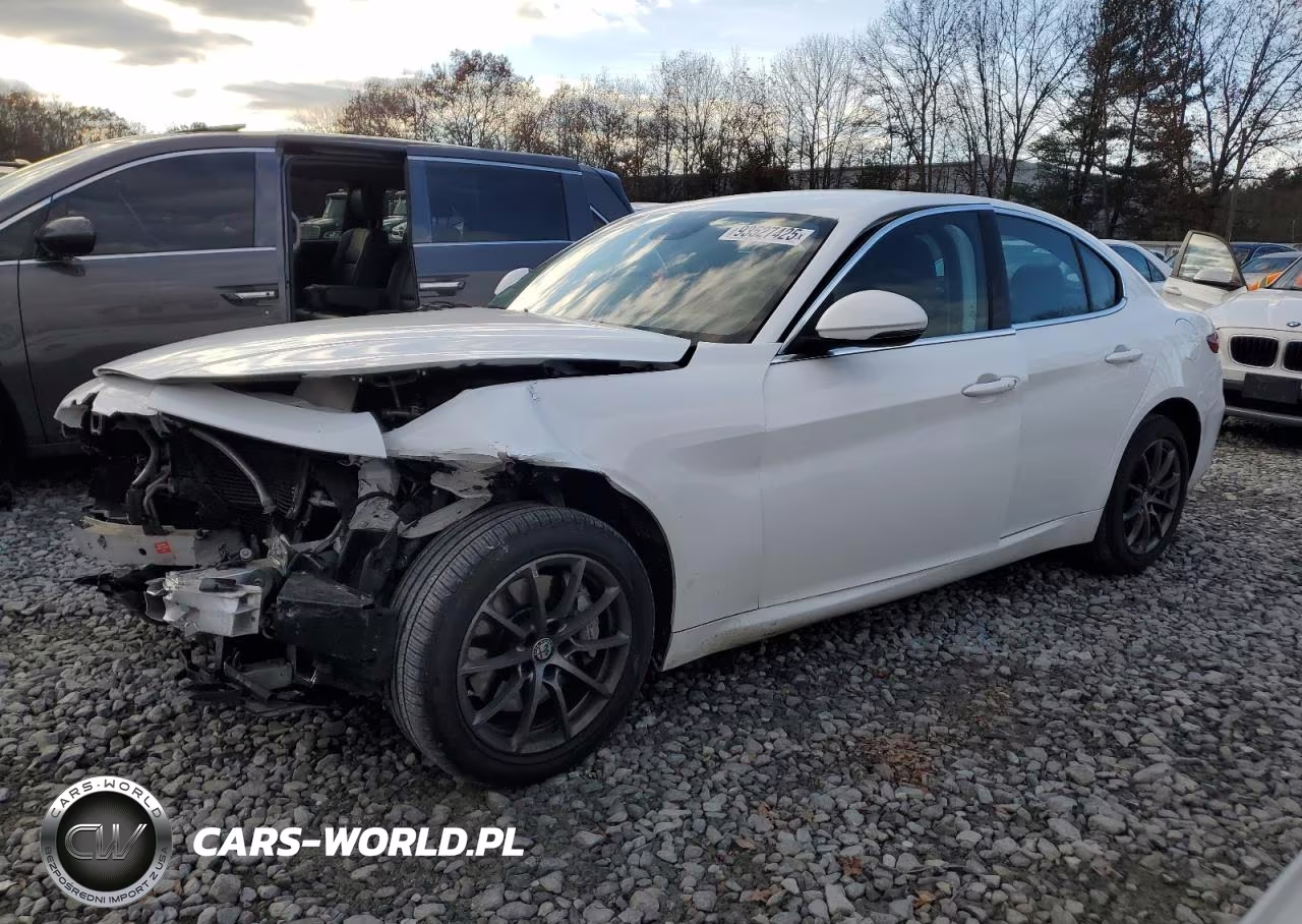 2017 Alfa Romeo Giulia Q4
