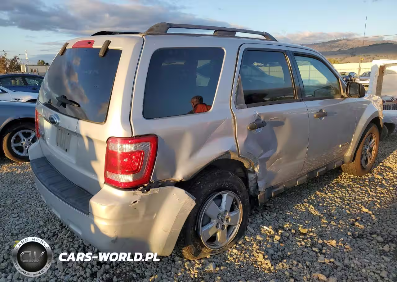 2008 Ford Escape Xlt VIN:1FMCU03Z68KC14630 - 3