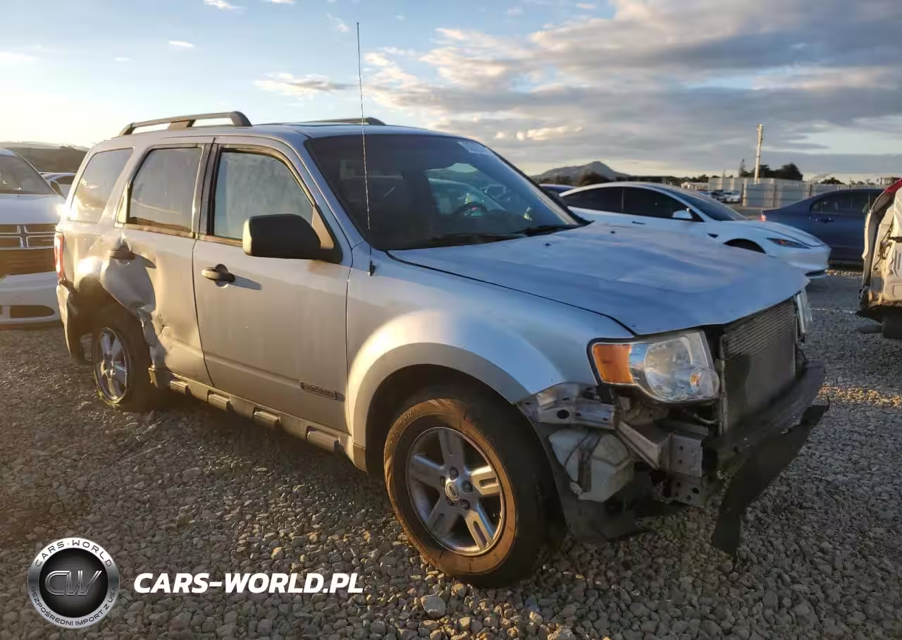 2008 Ford Escape Xlt VIN:1FMCU03Z68KC14630 - 4