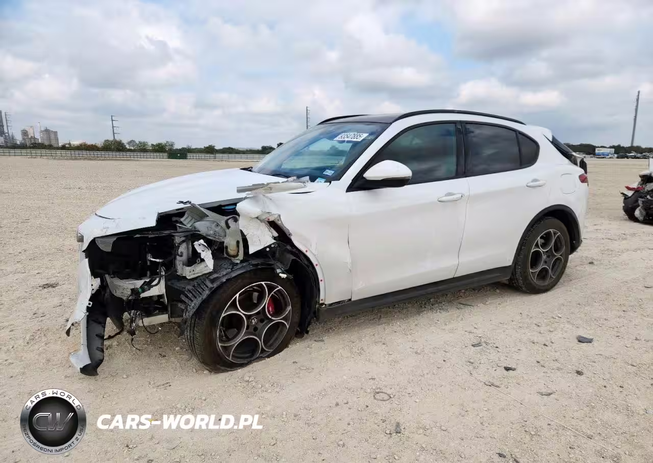 2022 Alfa Romeo Stelvio