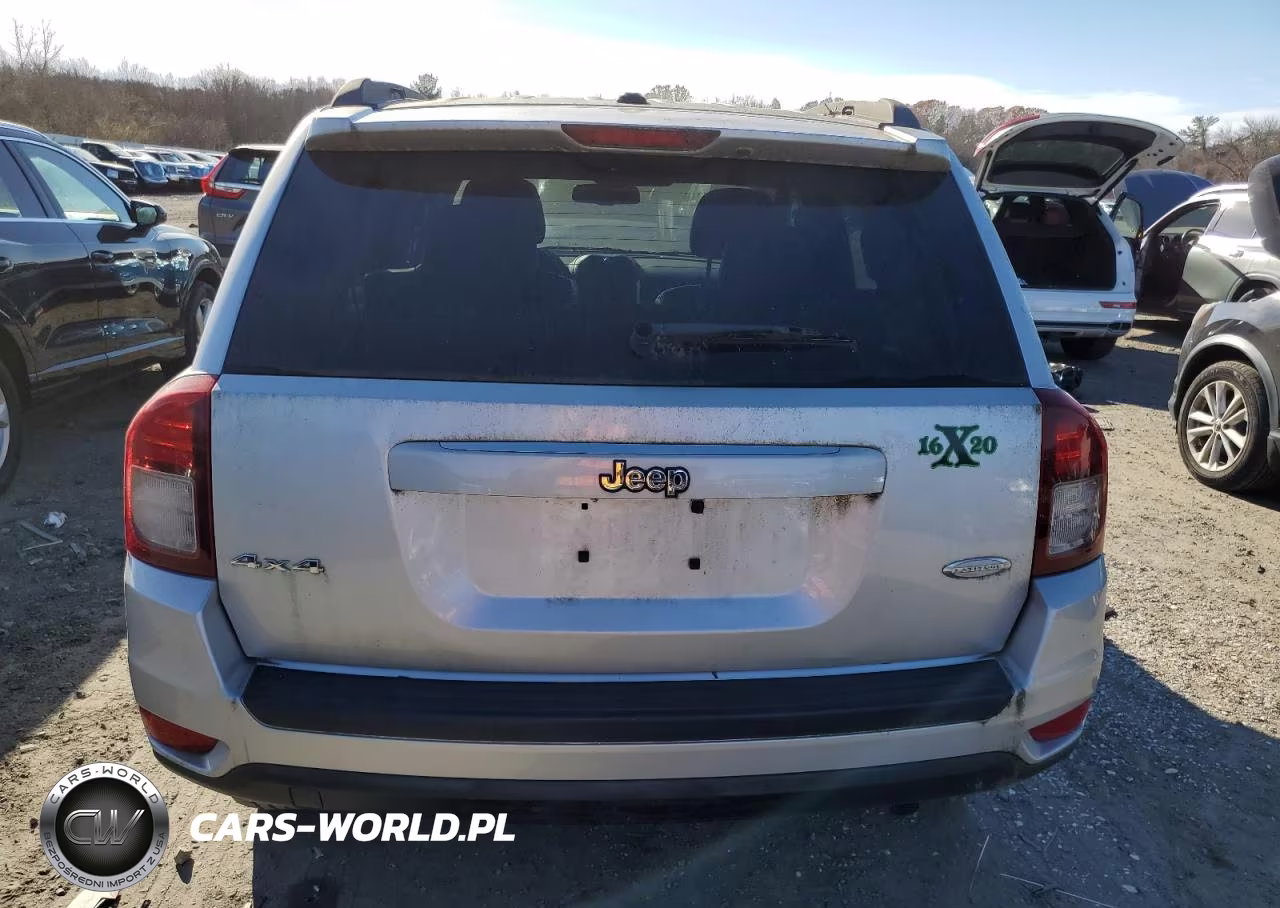 2014 Jeep Compass Latitude VIN:1C4NJDEB9ED532674 - 6