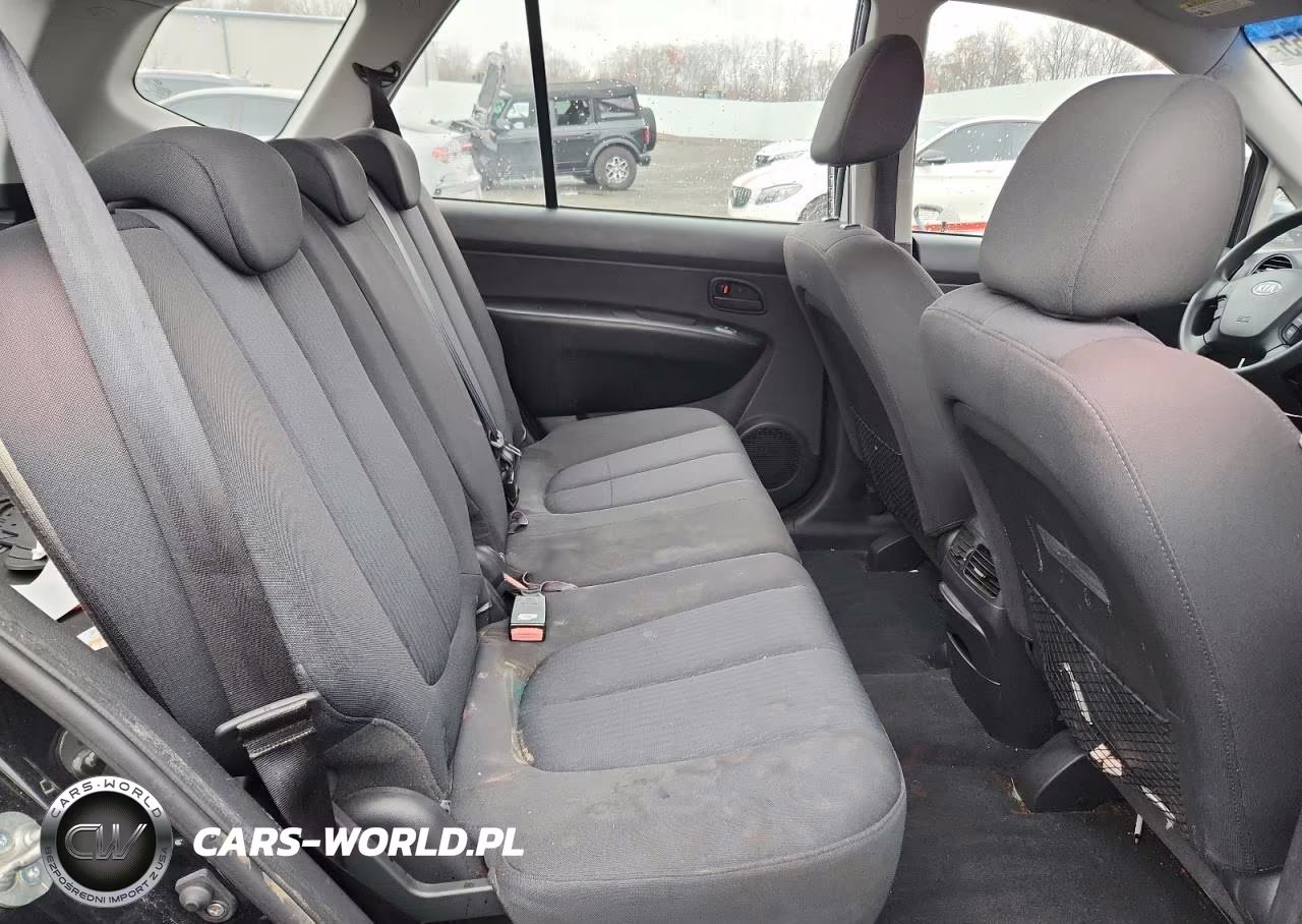 2008 Kia Rondo Base VIN:KNAFG525687171475 - 10
