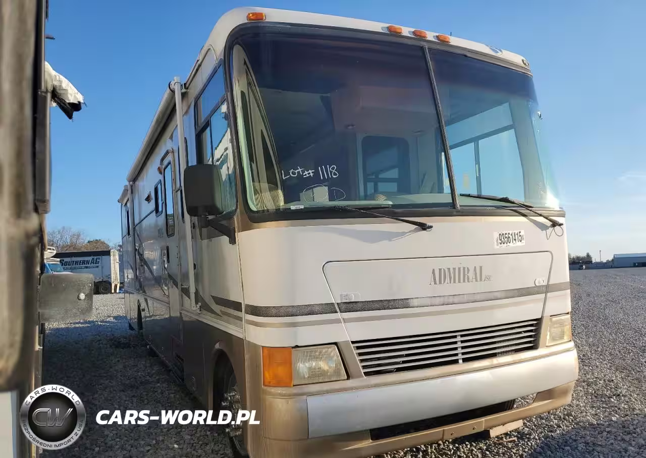 2002 Workhorse Motorhome - Rv