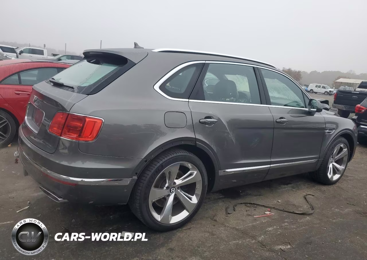 2018 Bentley Bentayga VIN:SJAAC4ZV3JC017765 - 3