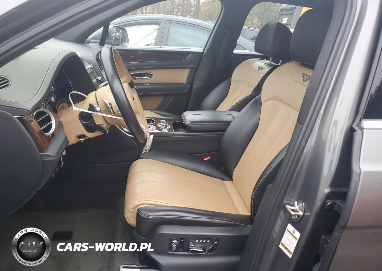 2018 Bentley Bentayga VIN:SJAAC4ZV3JC017765 - 7