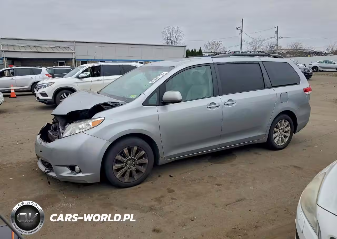 2014 Toyota Sienna Xle