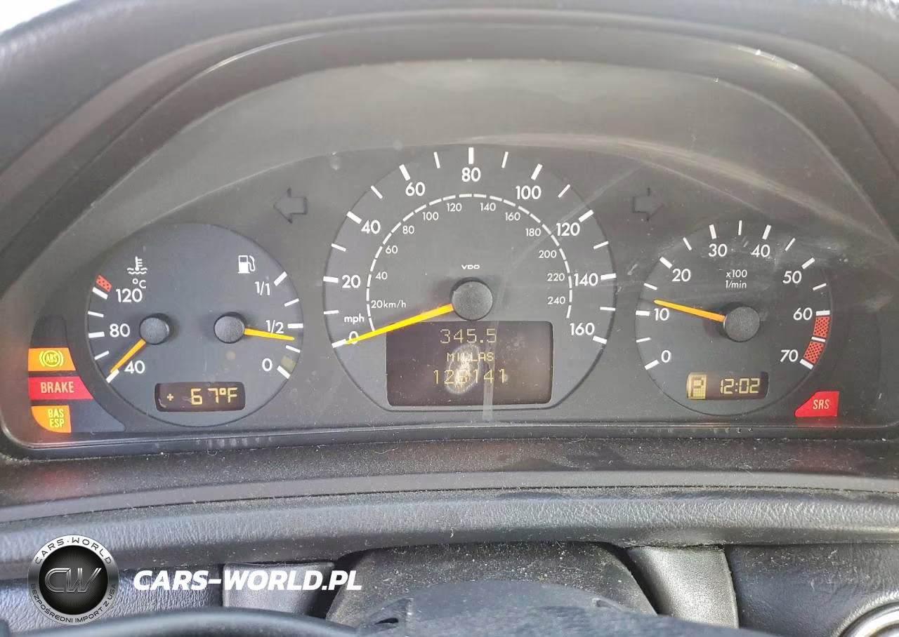 2002 Mercedes-Benz Clk 320 VIN:WDBLK65G32T118060 - 9