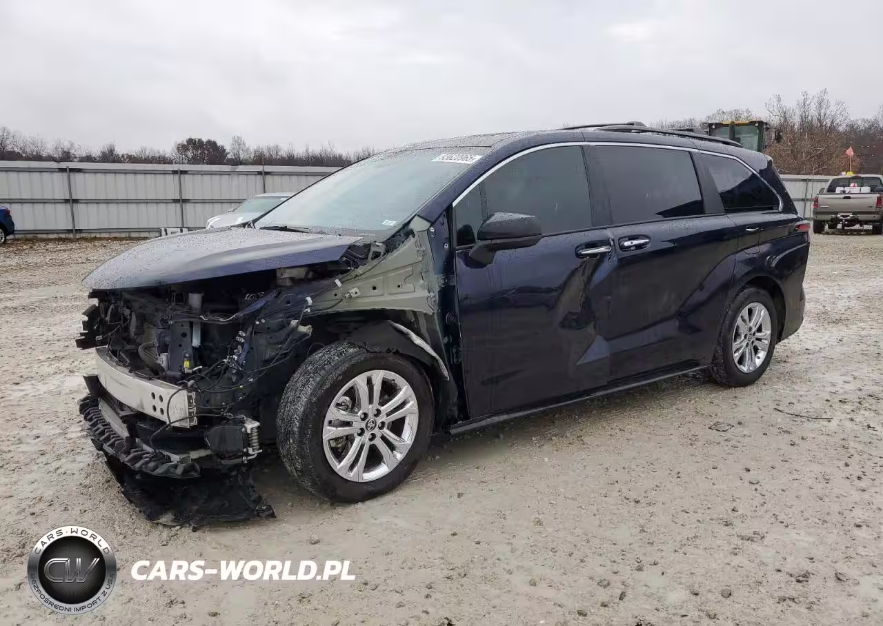 2022 Toyota Sienna Xse